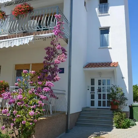 Ferienhaus Zubac Apartment Vodice