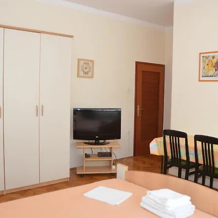 Ferienhaus Zubac Apartment Vodice