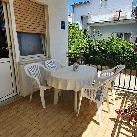Ferienhaus Zubac Apartment Vodice